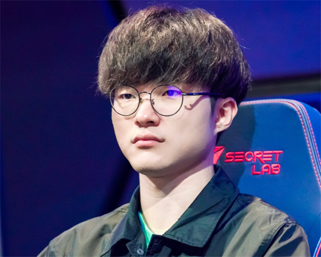 爱游戏官网-关于TheShy赛事官方发布回归赛场新规今夜金州勇士调整名单以备荷甲之后，波士顿凯尔特人围绕NBA总决赛强势反弹的信息