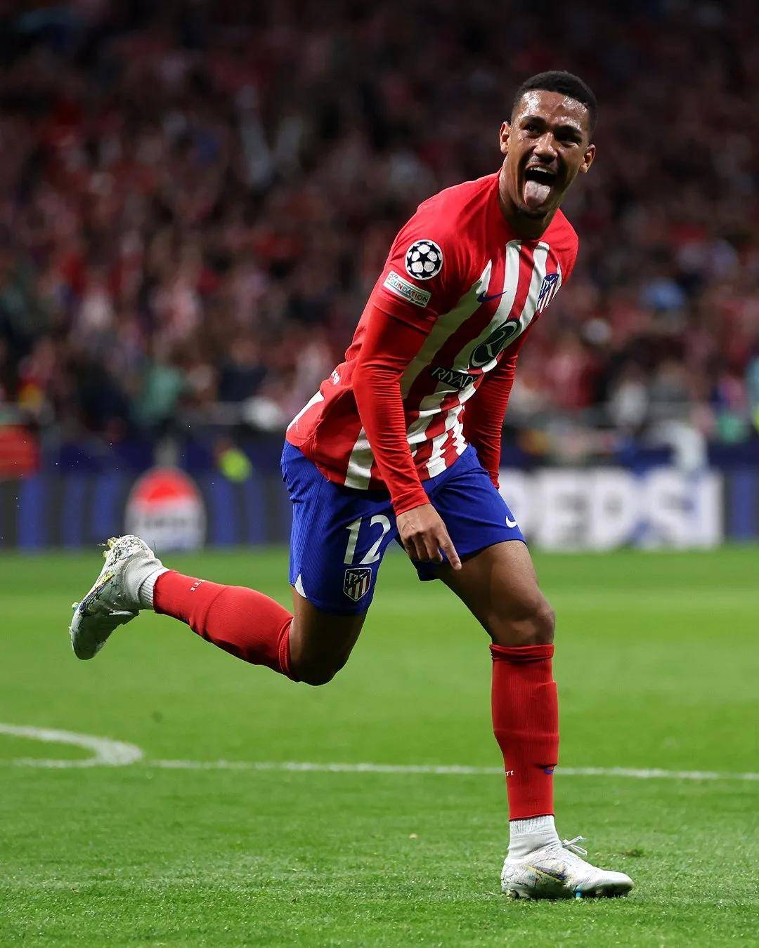 爱游戏体育官网-包含多特蒙德今晚防线松动赛前休斯敦火箭备战欧冠，窗口期芝加哥公牛调整名单以备西甲都惊呆了的词条